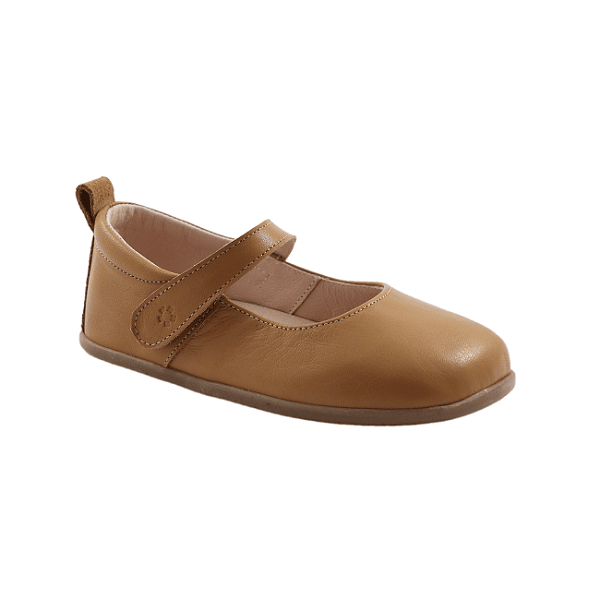 Merceditas barefoot infantiles Hada Mandorla en piel color almendra. zapatos barefoot infantiles elegantes y bonitos. hechos en España. Piel de alta calidad.
