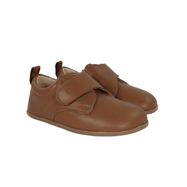 Zapatos respetuosos infantiles Tico Terra, puntera anatómica, piel de alta calidad, suela flexible, 3mm de grosor. Hechos en España.